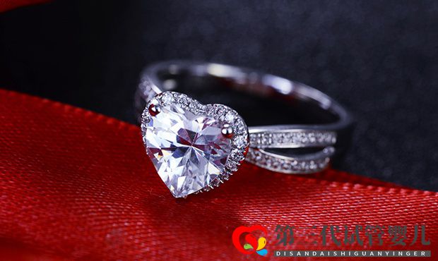 定做钻戒价钱怎么算?了解哪些可以避免被坑?(图1) 定做钻戒价钱怎么算?了解哪些可以避免被坑?(图1)