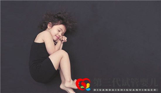 输卵管积水为什么会影响试管成功率(图1) 输卵管积水为什么会影响试管成功率(图1)